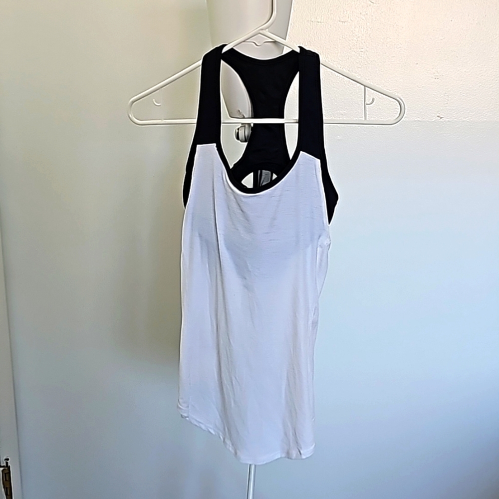 Athleta tank top 32D